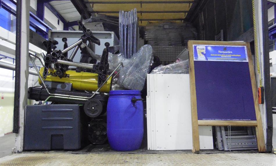 2014-3-27-953kamion pohled ze zadu.jpg